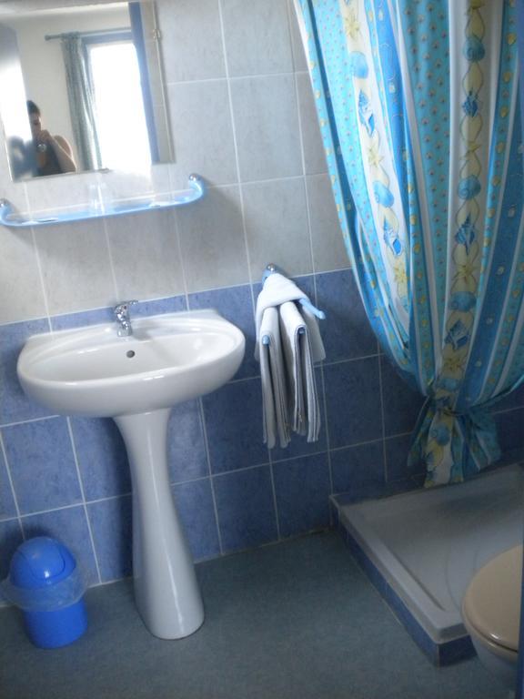 Hotel L'Acropole Nissan-lez-Enserune Habitación foto