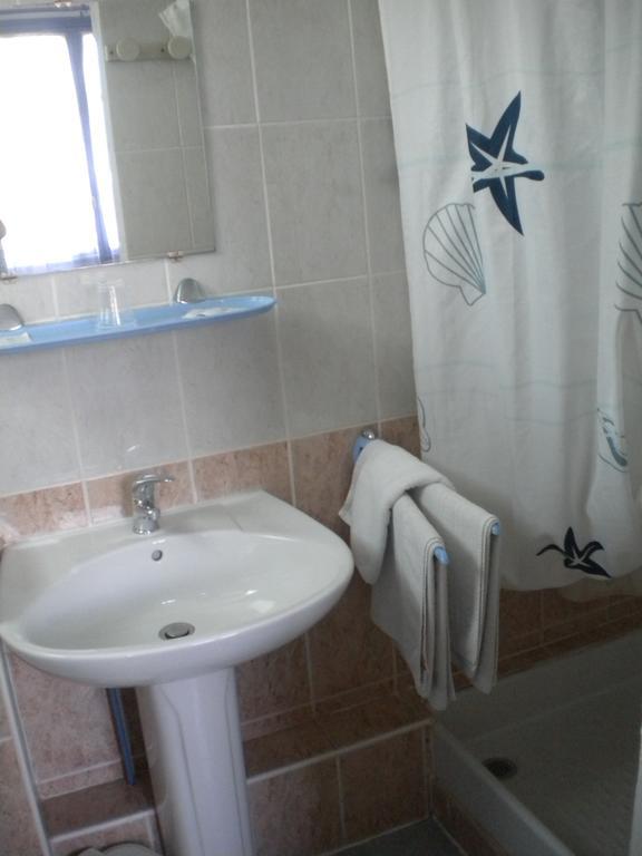 Hotel L'Acropole Nissan-lez-Enserune Habitación foto